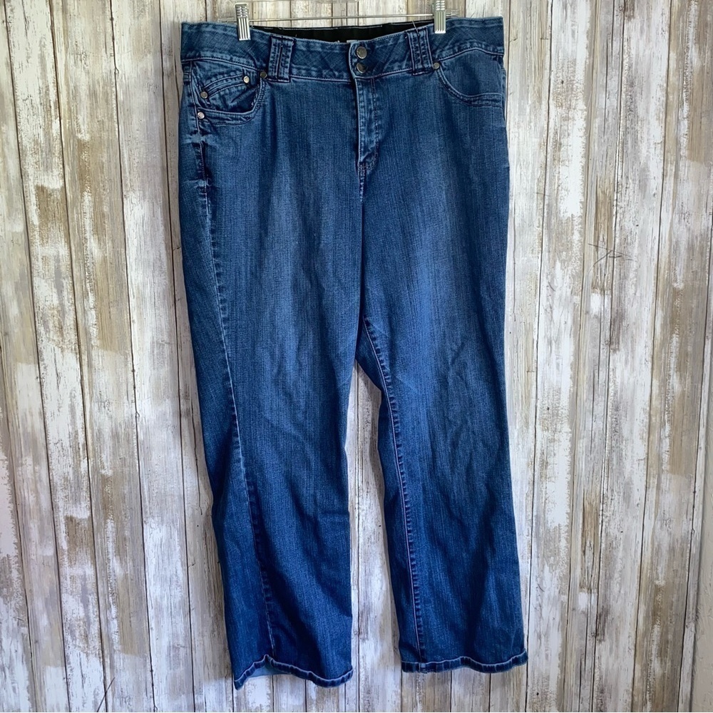 Lane Bryant Straight Leg Stretch Jeans Size 18 Medium Wash Denim Plus Size
